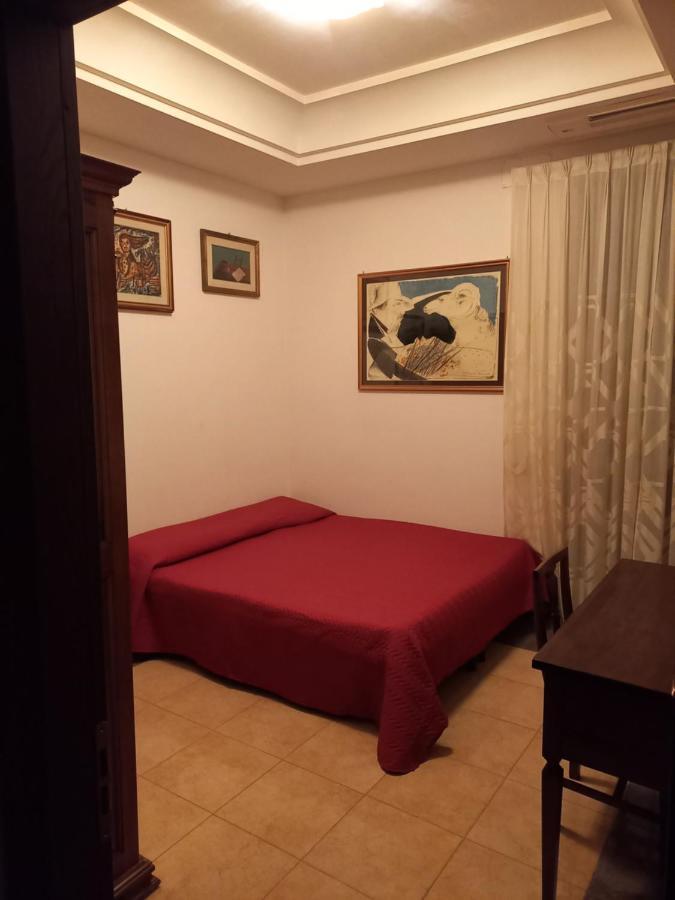 Appartamento Deluxe Centrale, Gaeta Bagian luar foto