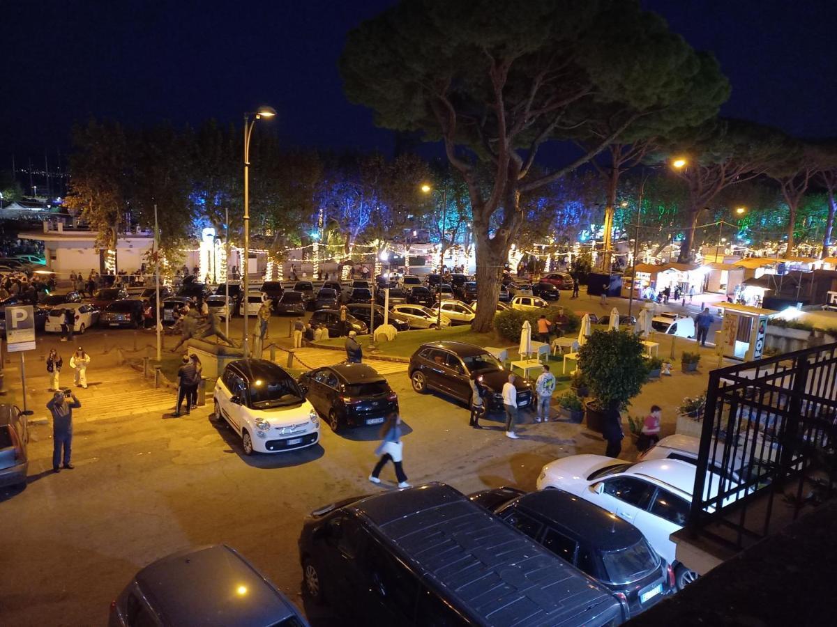 Appartamento Deluxe Centrale, Gaeta Bagian luar foto