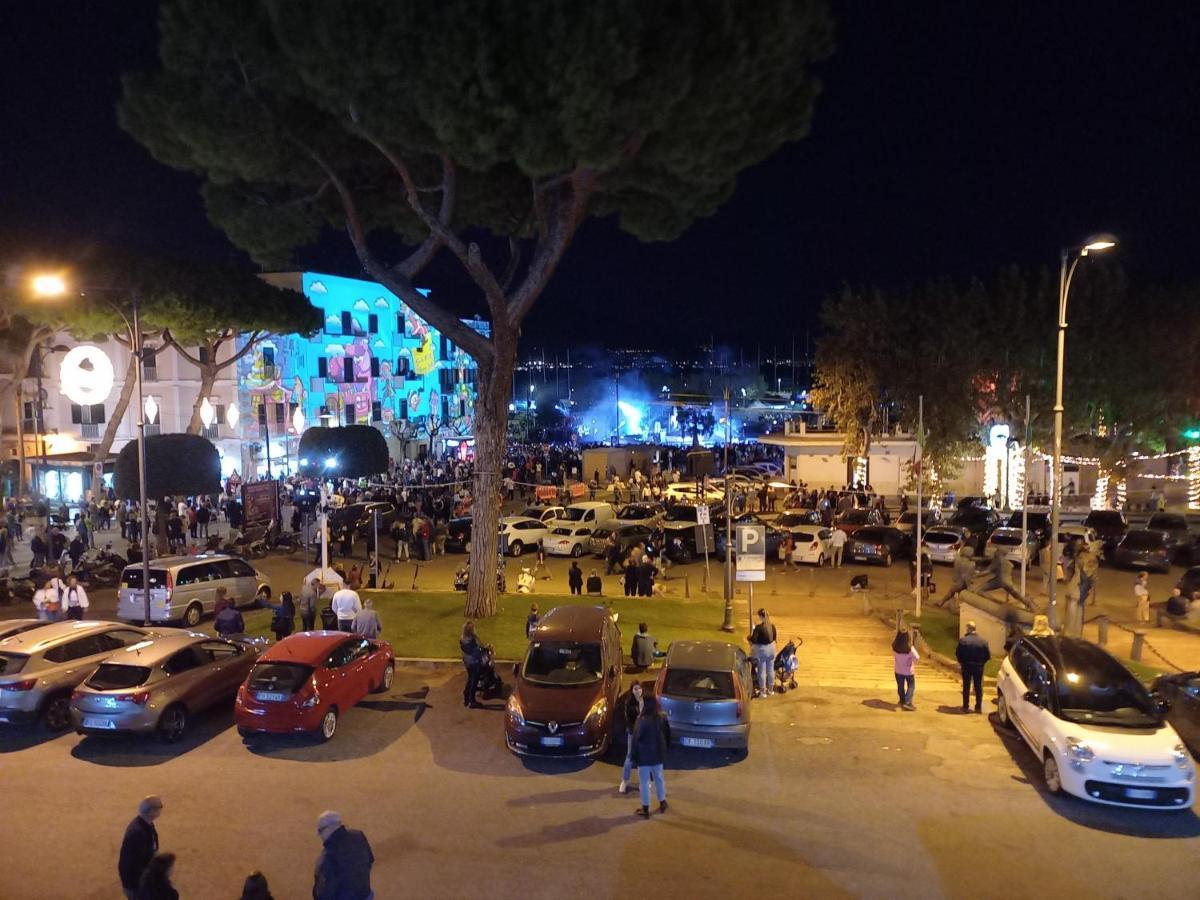 Appartamento Deluxe Centrale, Gaeta Bagian luar foto